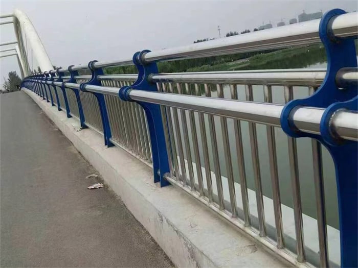 不銹鋼復合管護欄